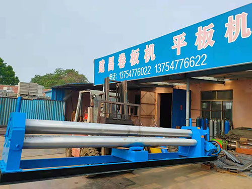 三辊卷板机-金属板材成型核心设备,铸就工业智造硬核实力